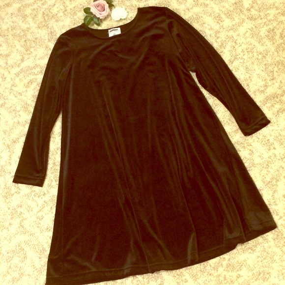 🤰💗Maternity Classy Black Velvet Long Sleeve Dress - Picture 4 of 12